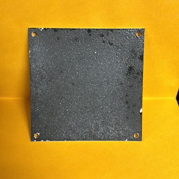 Vintage Michelin man porcelin/enameled sign. 4”x4” size - Picture 2 of 2